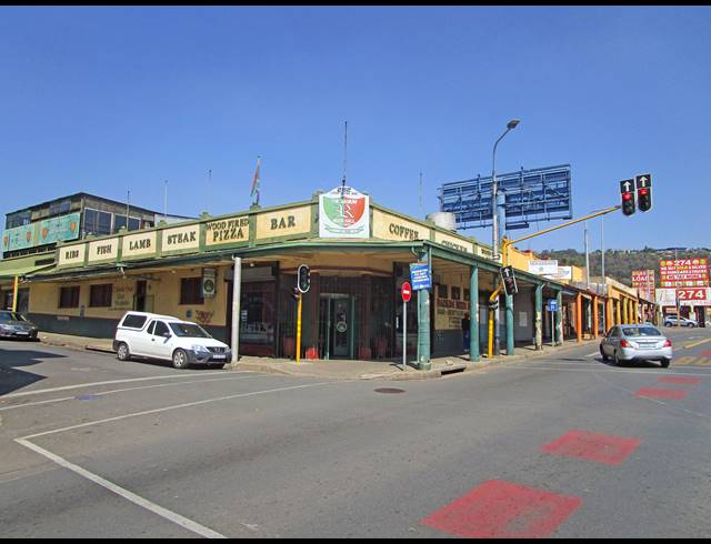 570M² BUILDING FOR SALE IN ORANGE GROVE
